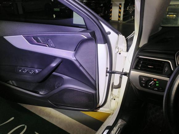 [杭州·浙A] 二手奥迪奥迪A4L2017款 40 TFSI 时尚型