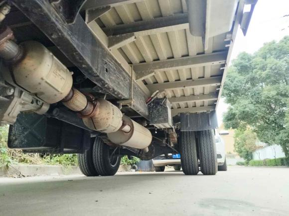 [宁波·浙B] 二手长安跨越跨越王X52021款 1.6L汽油标准版单排双后轮栏板3600mm货箱DAM16KR