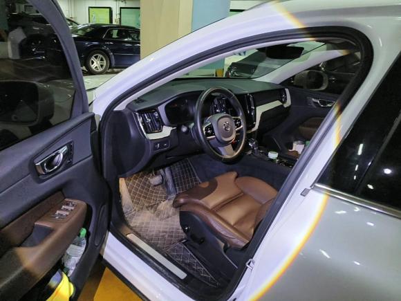 [成都·川A] 二手沃尔沃沃尔沃XC602020款 T5 四驱智远豪华版