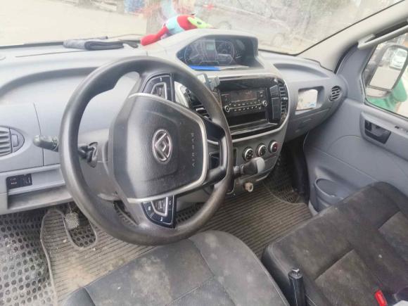 [宁波·浙B] 二手上汽大通MAXUS新途V802019款 2.5T经典款6挡手动傲运通长轴中顶7座