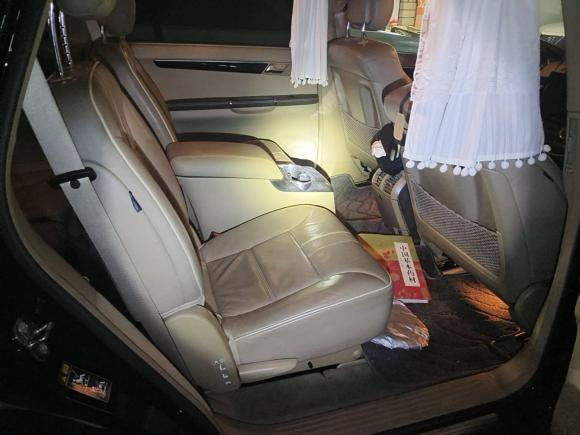 [广州·粤C] 二手奔驰奔驰R级2014款 R 320 4MATIC 豪华型