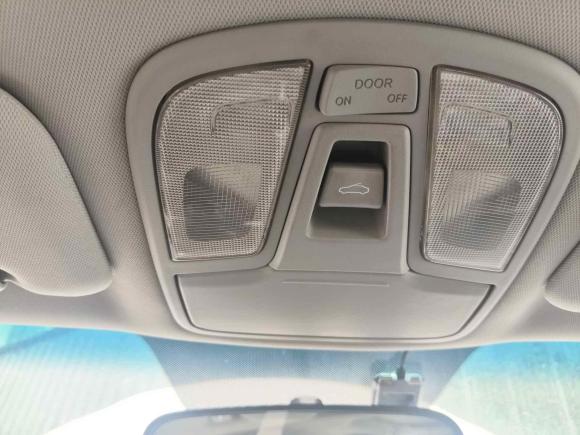 [义乌·浙G] 二手起亚起亚K52015款 2.0L 自动LUX