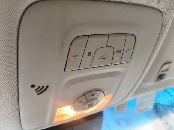 [上海·沪C] 二手别克别克GL82011款 3.0L GT豪华商务豪雅版