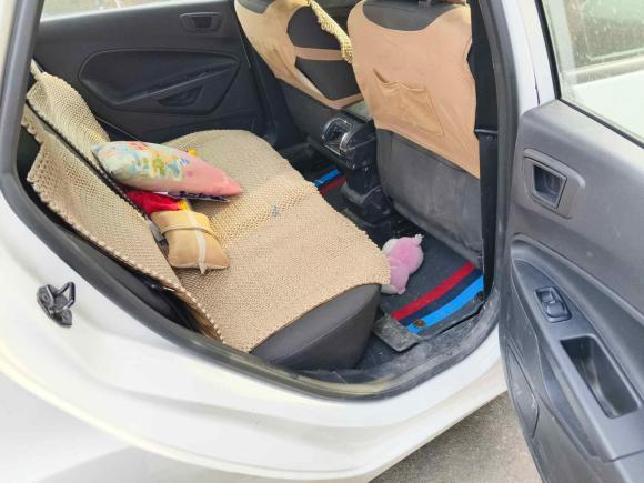 [济南·鲁A] 二手福特嘉年华2013款 三厢 1.5L 手动风尚型