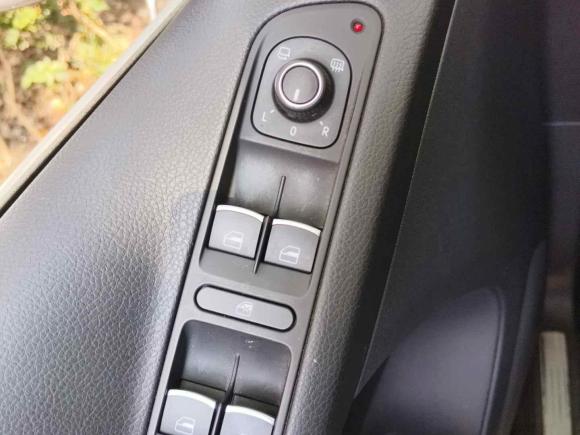 [上海·陕A] 二手大众途观2015款 1.8TSI 自动四驱豪华型