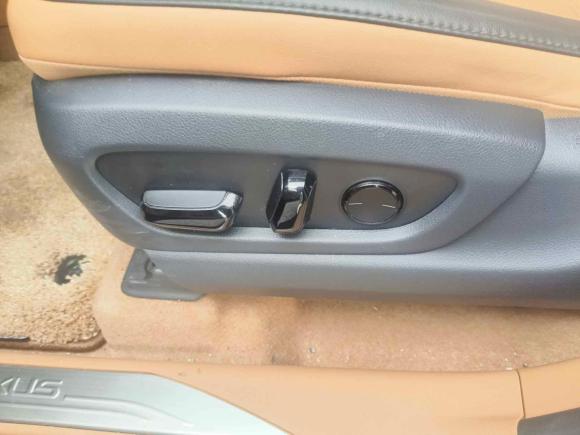 [成都·川A] 二手雷克萨斯雷克萨斯RZ2023款 300e 长续航 纵享版