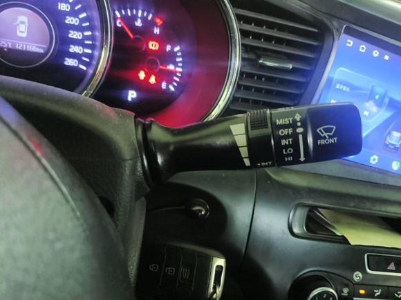 [深圳·湘F] 二手起亚起亚K52015款 2.0L 自动GL