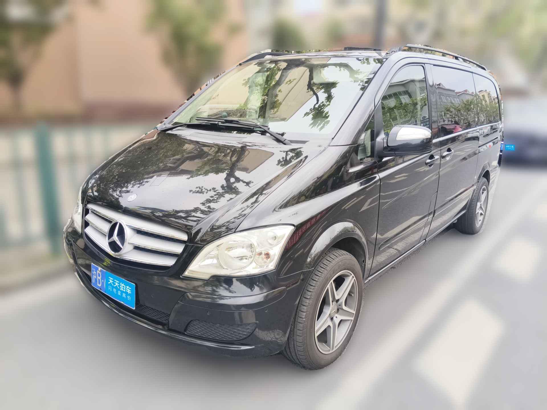 [上海·沪B] 奔驰唯雅诺2013款 3.0L 舒适版