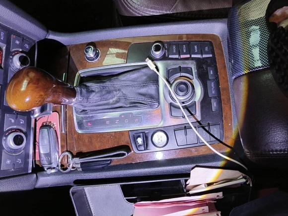 [无锡·苏B] 二手奥迪奥迪Q72010款 3.6 FSI quattro 豪华型