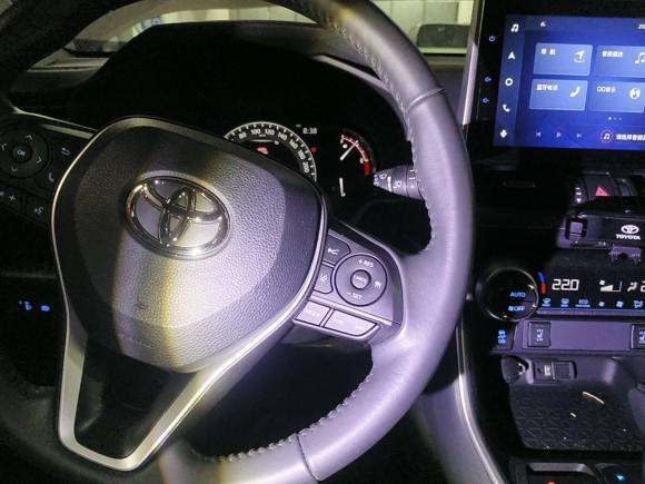 [上海·沪G] 二手丰田RAV4荣放2022款 2.0L CVT两驱风尚Plus版