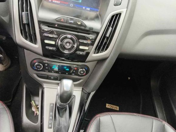 [嘉兴·浙F] 二手福特福克斯2012款 三厢 1.6L 自动风尚型