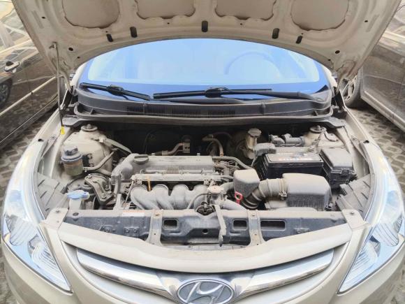 [上海·沪B] 二手现代瑞纳2011款 两厢 1.4L 自动舒适型GS