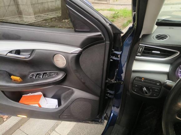 [杭州·沪C] 二手英菲尼迪英菲尼迪QX502018款 2.0T 两驱时尚版