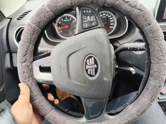 [芜湖·吉E] 二手奔腾奔腾X402018款 网红版 1.6L 手动舒适型