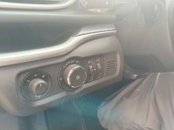 [青岛·鲁B] 二手别克阅朗2018款 18T 自动旗舰型