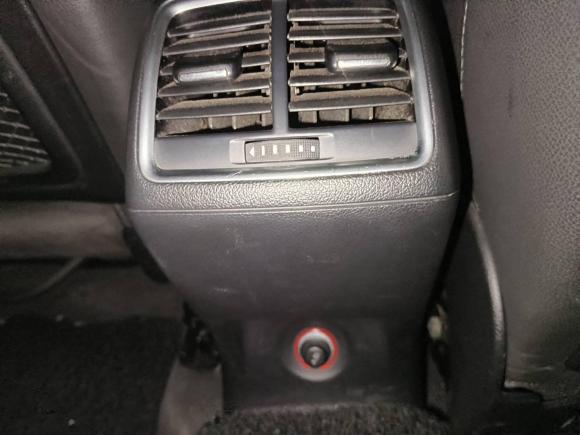 [广州·粤A] 二手奥迪奥迪Q32017款 30 TFSI 标准型