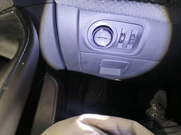 [深圳·粤B] 二手雪佛兰科鲁兹2016款 1.5L 自动豪华版