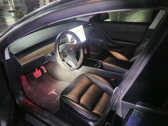 [青岛·鲁B] 二手特斯拉Model 32020款 标准续航后驱升级版
