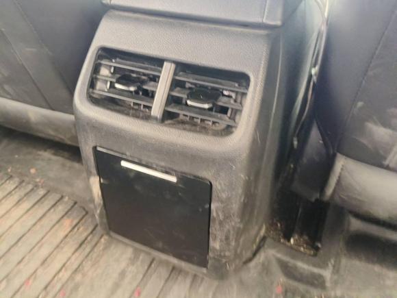 [广州·粤A] 二手威马汽车威马E.52021款 改款 500 即客行