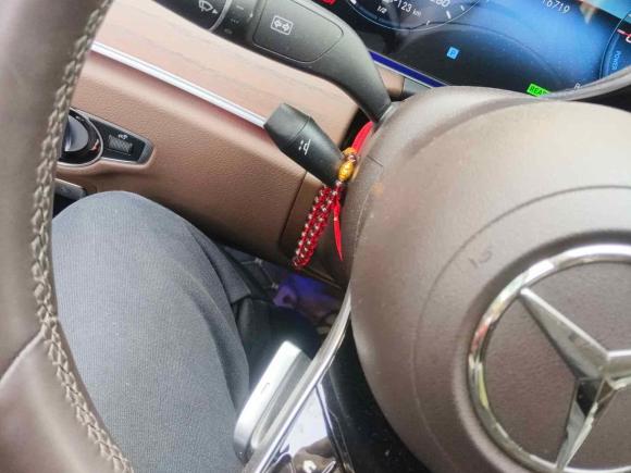 [无锡·苏B] 二手奔驰奔驰E级新能源2022款 改款三 E 350 e L 插电式混合动力轿车