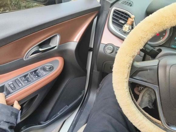 [上海·粤B] 二手别克昂科拉2014款 1.4T 自动两驱都市领先型