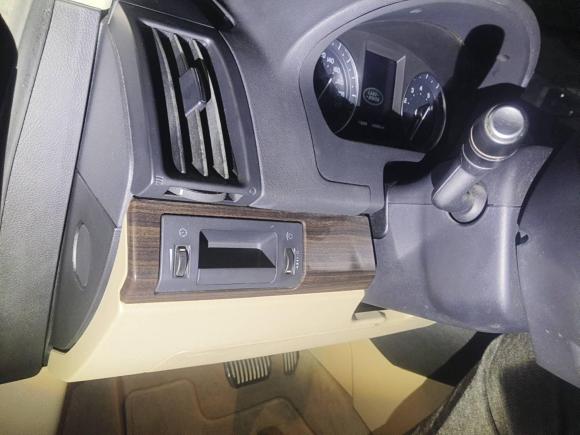 [青岛·粤A] 二手路虎神行者22013款 2.0T Si4 SE汽油版