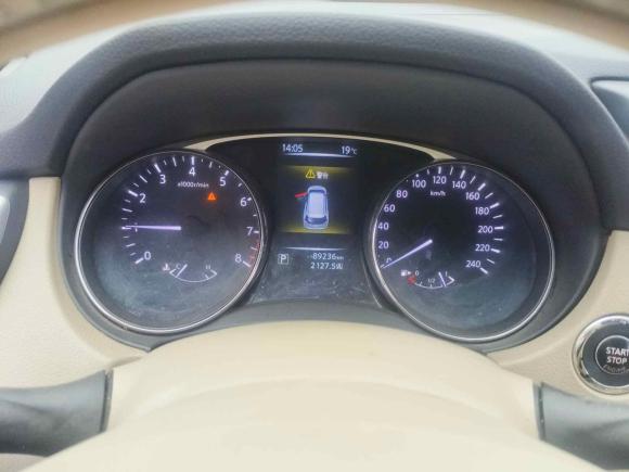 [西安·陕A] 二手日产奇骏2014款 2.0L CVT舒适版 2WD