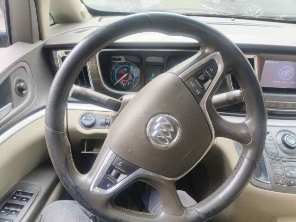 [上海·沪C] 二手别克别克GL82013款 3.0L XT豪华商务旗舰版