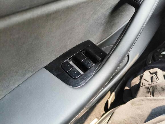 [深圳·赣A] 二手特斯拉Model 32020款 改款 标准续航后驱升级版