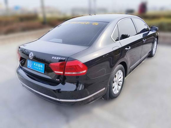 [青岛·鲁U] 二手大众帕萨特2014款 1.8TSI DSG尊荣版