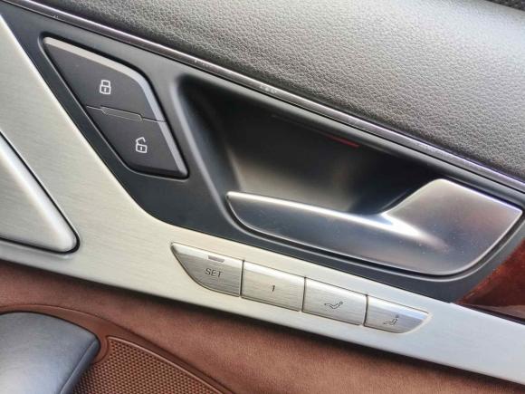 [深圳·粤P] 二手奥迪奥迪A82011款 A8L 3.0 TFSI quattro豪华型(213kW)