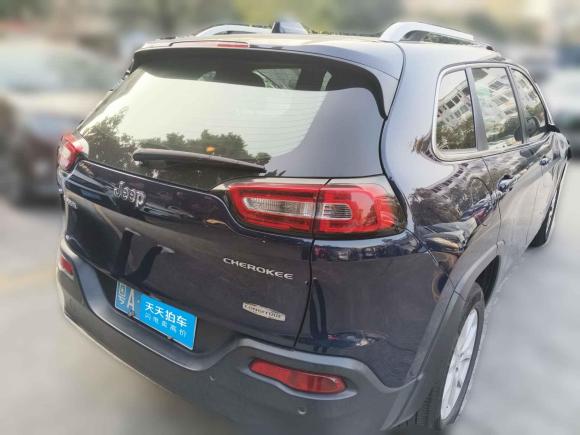 [广州·粤A] 二手Jeep自由光2016款 2.4L 领先版