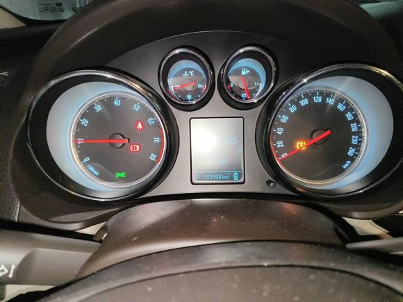 [武汉·鄂A] 二手别克君威2014款 2.0L 领先时尚型