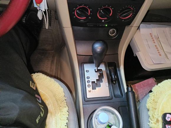 [上海·皖D] 二手马自达马自达32012款 1.6L 自动经典标准型