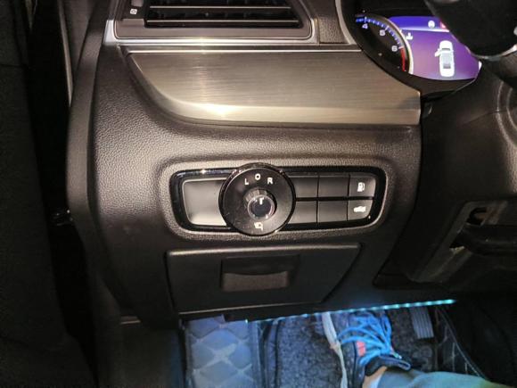 [广州·鄂E] 二手广汽传祺传祺GA82017款 320T 尊享版