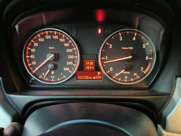 [无锡·苏B] 二手宝马宝马3系2009款 320i双门轿跑车