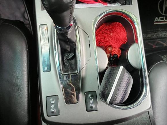 [上海·沪D] 二手讴歌讴歌RDX2013款 3.0L 两驱精英版