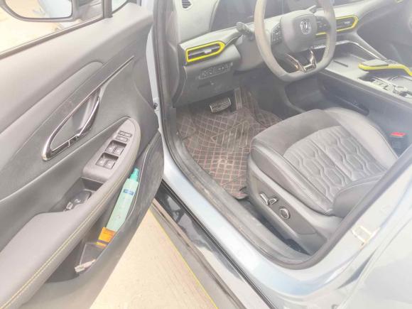 [南京·苏A] 二手长安长安UNI-T2021款 1.5T 运动版 旗舰型