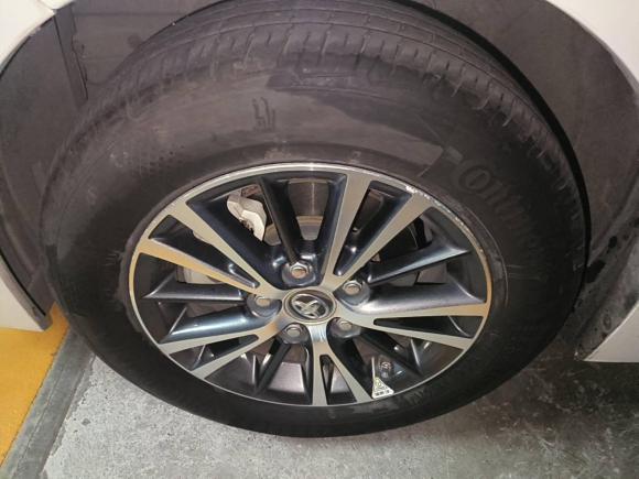 [广州·粤A] 二手丰田雷凌2016款 双擎 1.8H GS E-CVT精英天窗版