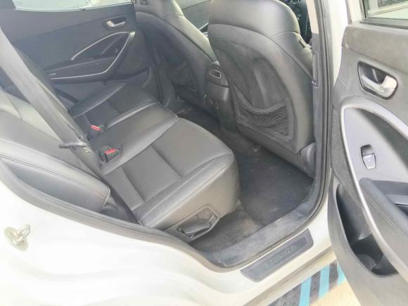 [济南·鲁A] 二手现代胜达2015款 2.4L 自动四驱智能型 5座