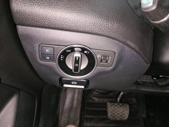 [武汉·赣A] 二手奔驰奔驰GLA2016款 GLA 200 动感型