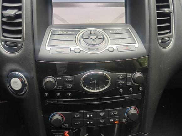 [上海·沪B] 二手英菲尼迪英菲尼迪QX502015款 2.5L 舒适版