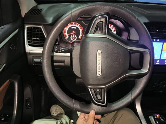 [无锡·苏B] 二手上汽大通MAXUS大通T702020款 2.0T汽油自动两驱舒享型长箱高底盘