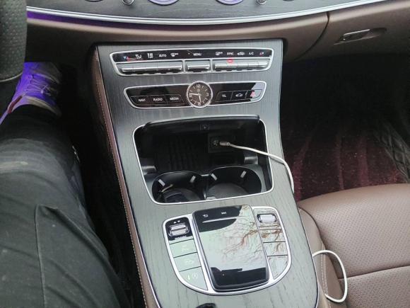 [无锡·苏B] 二手奔驰奔驰E级2020款 E 300 L 运动时尚型