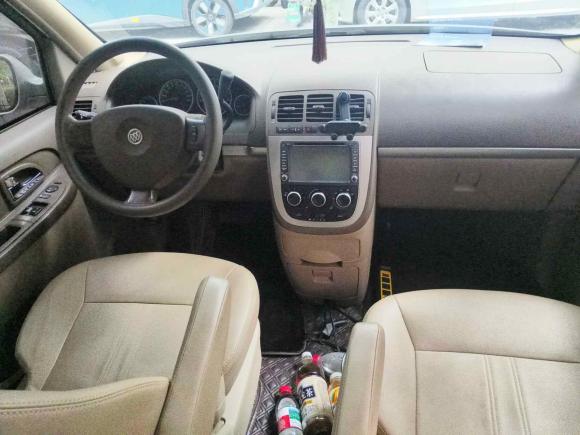 [南京·琼B] 二手别克别克GL82014款 2.4L 经典版