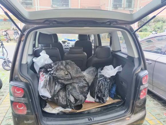 [苏州·苏U] 二手大众途安2013款 1.4T DSG舒适版5座