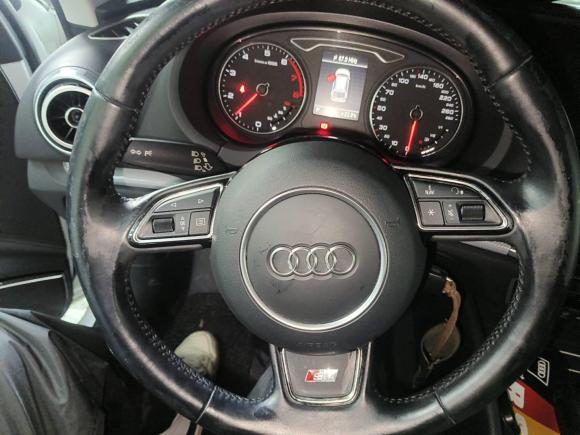 [上海·沪A] 二手奥迪奥迪A32015款 Sportback 40 TFSI 自动豪华型