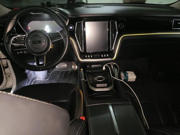 [南昌·赣A] 二手众泰众泰T8002018款 2.0T 自动尊贵智联型 7座