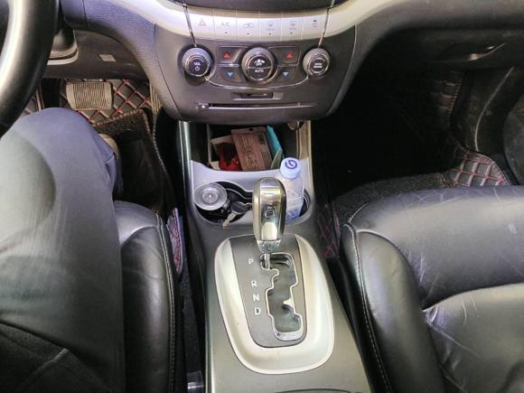 [青岛·鲁B] 二手道奇酷威2013款 2.4L 两驱尊尚版