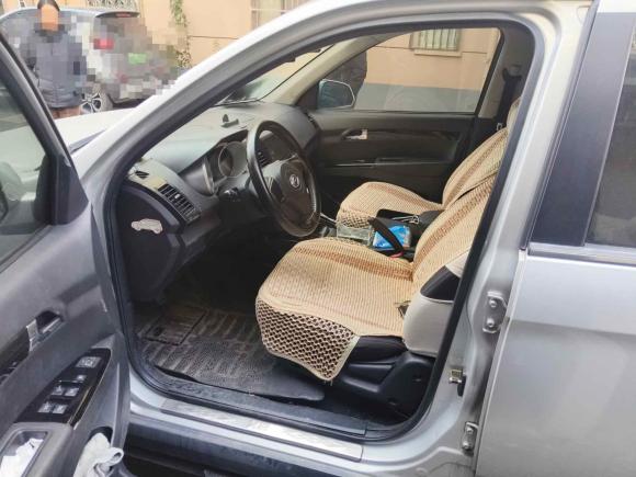 [杭州·粤E] 二手陆风陆风X82014款 探索版 2.5T 柴油4X4豪华型